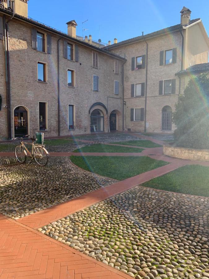 La Rocca Luxury Apartment Parma Exterior foto
